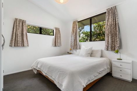 Photo of property in 218 Patuwai Drive, Whangamata, 3620