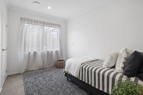 Photo of property in 47a Mangorei Road, Strandon, 4312