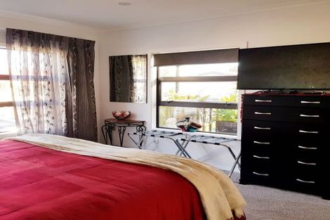 Photo of property in 17 Clinton Street, Fitzroy, New Plymouth, 4312