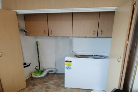 Photo of property in 17 Rua Street, Lyall Bay, Wellington, 6022