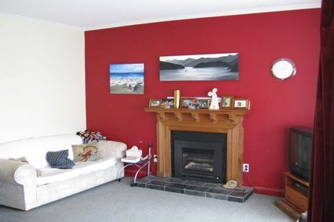 Photo of property in 24 Rolleston Street, Mount Cook, Wellington, 6021