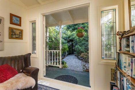 Photo of property in 76 Awaroa Road, Helensville, 0800