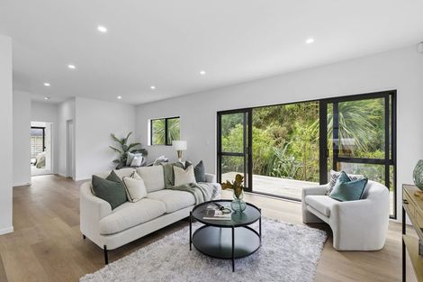 Photo of property in 5 Pihipihi Way, Crofton Downs, Wellington, 6035
