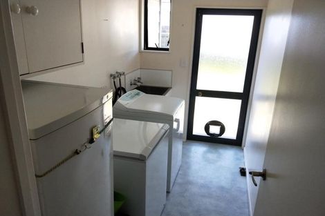 Photo of property in 96 Hillcrest Drive, Kelvin Grove, Palmerston North, 4414