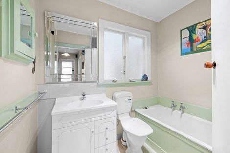 Photo of property in 87 Aorangi Road, Bryndwr, Christchurch, 8053