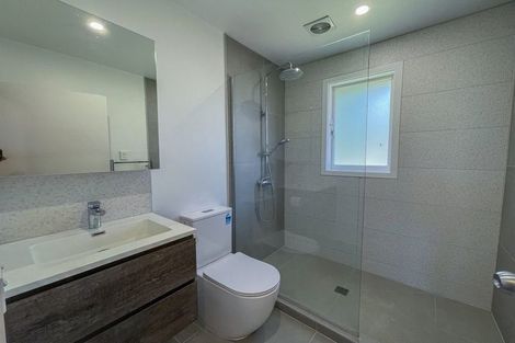 Photo of property in 39a Fairclough Road, Beach Haven, Auckland, 0626