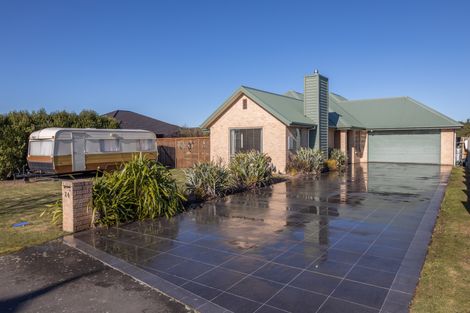 Photo of property in 24 Rochester Crescent, Rolleston, 7614