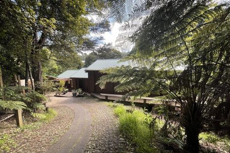 Photo of property in 191 Scenic Drive, Titirangi, Auckland, 0604