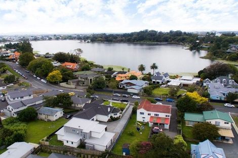 Photo of property in 55 Lake Crescent, Hamilton Lake, Hamilton, 3204