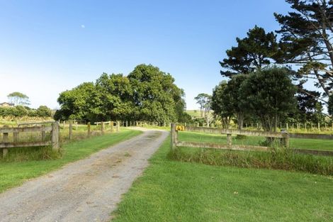 Photo of property in 41 Mcnaughten Road, Karioitahi, Waiuku, 2683