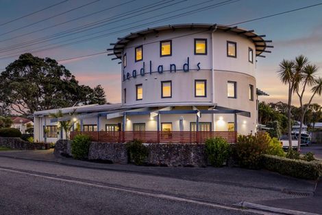 Photo of property in Headlands Opunake, 32 Fox Street, Opunake, 4616