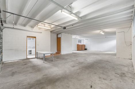 Photo of property in 17 Highland Place, Avonhead, Christchurch, 8042