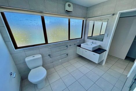 Photo of property in 63a/3 Norwood Road, Bayswater, Auckland, 0622