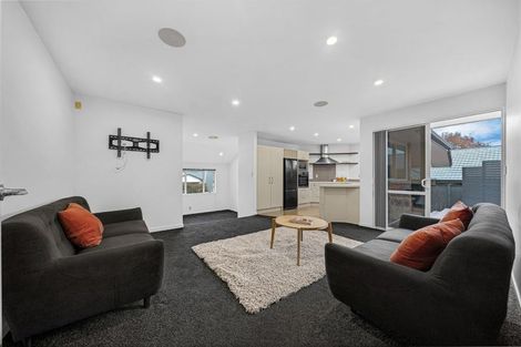 Photo of property in 10 Sapperton Drive, Henderson, Auckland, 0612