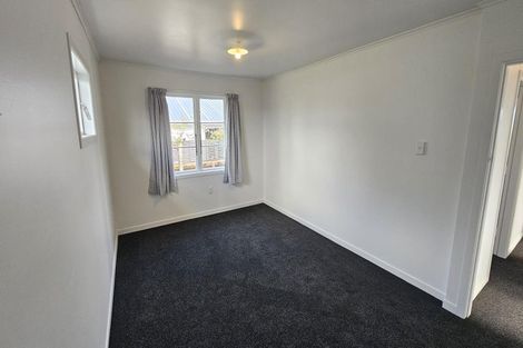 Photo of property in 21 Battiscombe Terrace, Waitara, 4320