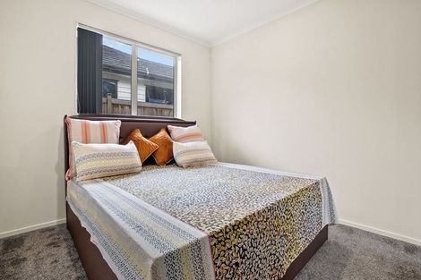 Photo of property in 18 Sapwood Crescent, Takanini, 2110