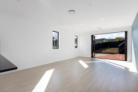 Photo of property in 13 Franheim Crescent, Orewa, 0931