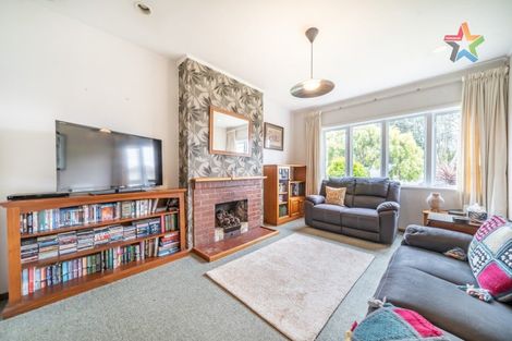 Photo of property in 27 Gadsby Street, Avalon, Lower Hutt, 5011