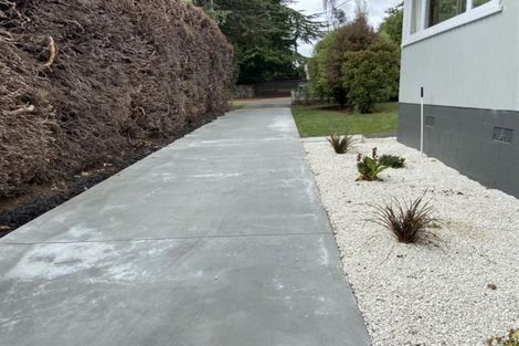 Photo of property in 17a Kereru Street, Henderson, Auckland, 0612