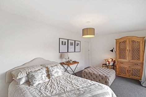 Photo of property in 8 Dulcie Place, Harewood, Christchurch, 8051