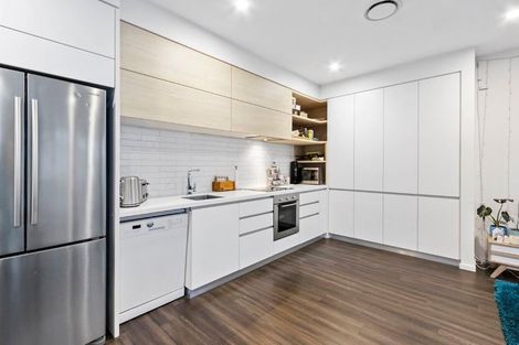 Photo of property in 4/275 Kilmore Street, Christchurch Central, Christchurch, 8011