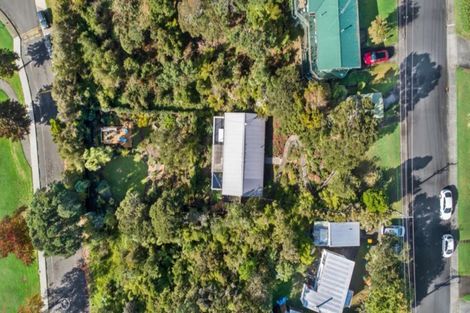 Photo of property in 10 Kia Ora Road, Beach Haven, Auckland, 0626