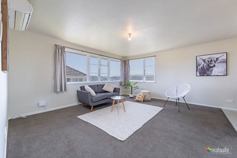 Photo of property in 10 Piko Street, Titahi Bay, Porirua, 5022