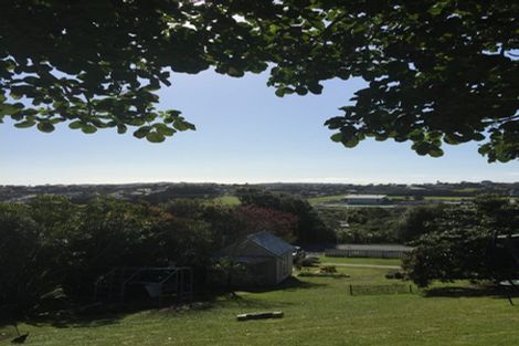 Photo of property in 10 Kauri Road, Stanmore Bay, Whangaparaoa, 0932