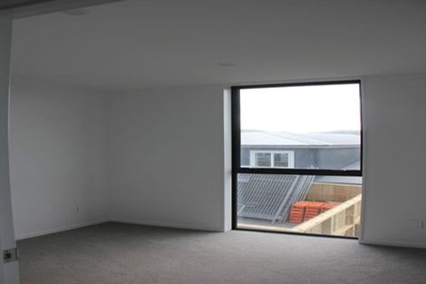 Photo of property in 15/62u Spenmoor Street, Newlands, Wellington, 6037