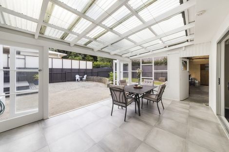 Photo of property in 18 Margaret Street, Roslyn, Palmerston North, 4414