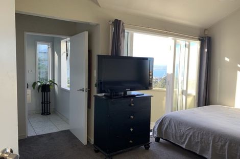 Photo of property in 51 Harbour View Road, Northland, Wellington, 6012