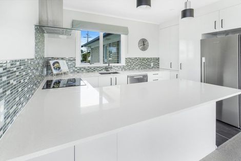 Photo of property in 49 Cecil Street, St Andrews, Hamilton, 3200