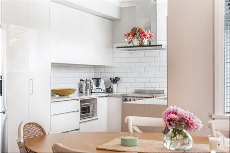 Photo of property in 10 Sunderland Avenue, Hobsonville, Auckland, 0616