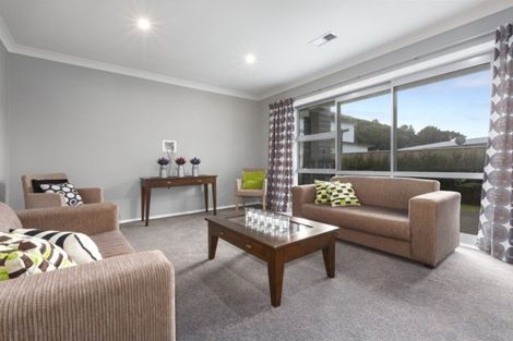 Photo of property in 6 Shoal Place, Whitby, Porirua, 5024