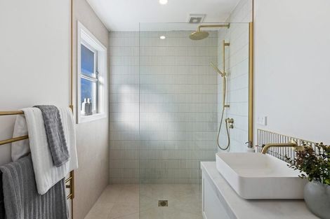 Photo of property in 17c Hamurana Place, Te Atatu Peninsula, Auckland, 0610