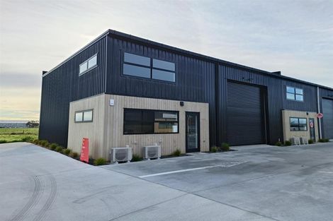 Photo of property in 22 Mahi Road, Helensville, 0800