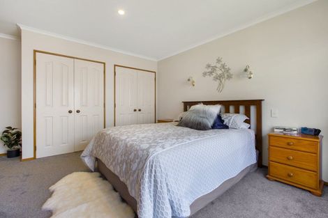 Photo of property in 18 Karamu Street, Te Atatu Peninsula, Auckland, 0610