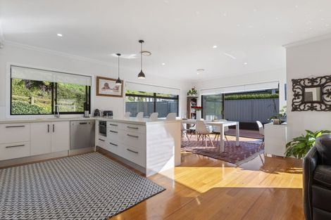 Photo of property in 4 Fern Lane, Whalers Gate, New Plymouth, 4310