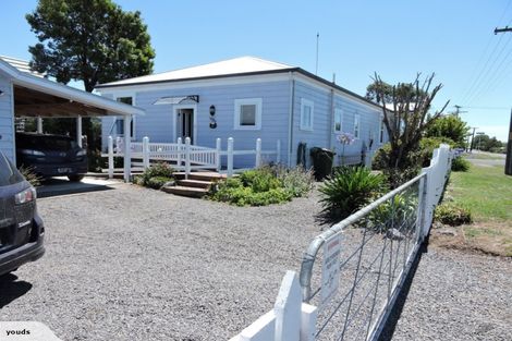 Photo of property in 46 Higginson Street, Otane, 4202