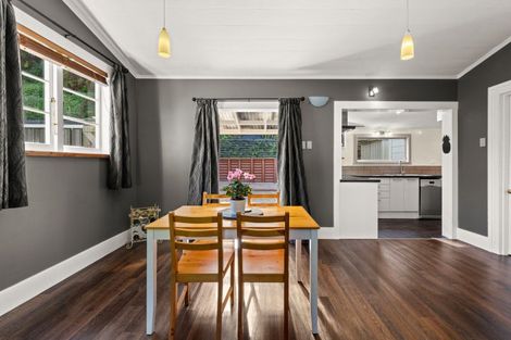 Photo of property in 85 Milton Road, Bluff Hill, Napier, 4110