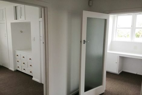 Photo of property in 2 Nield Road, Manurewa, Auckland, 2102