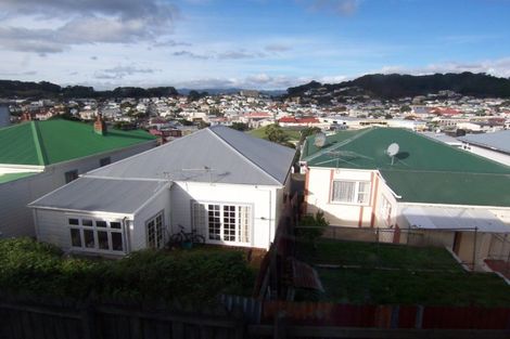 Photo of property in 327 Adelaide Road, Newtown, Wellington, 6021