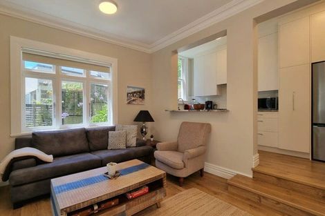 Photo of property in 23 Hay Street, Oriental Bay, Wellington, 6011