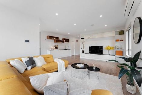 Photo of property in 7 Lawson Creek Street, Massey, Auckland, 0614