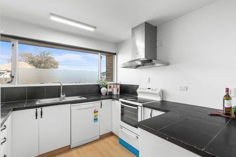 Photo of property in 2 Cardigan Bay Place, Addington, Christchurch, 8024