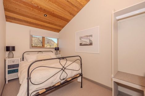 Photo of property in 21 Mount Iron Drive, Wanaka, 9305