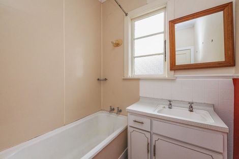 Photo of property in 41 West Street, West End, Palmerston North, 4412