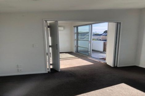 Photo of property in 43 Grafton Street, Waltham, Christchurch, 8011