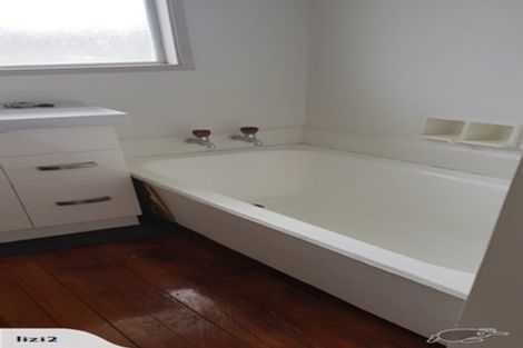 Photo of property in 79a Mackenzie Avenue, Woolston, Christchurch, 8023