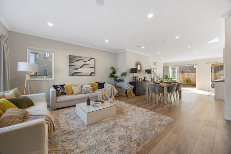 Photo of property in 5 Creggan Crescent, Flat Bush, Auckland, 2019